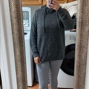 Abercrombie & Fitch hooded sweater